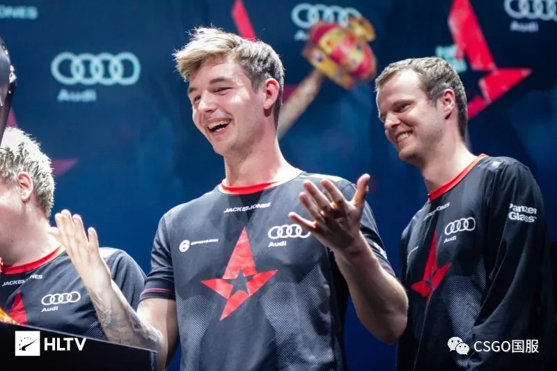 NAVI将在StarLadder StarSeries Fall 2025的上半区半决赛中面对 Passion UA